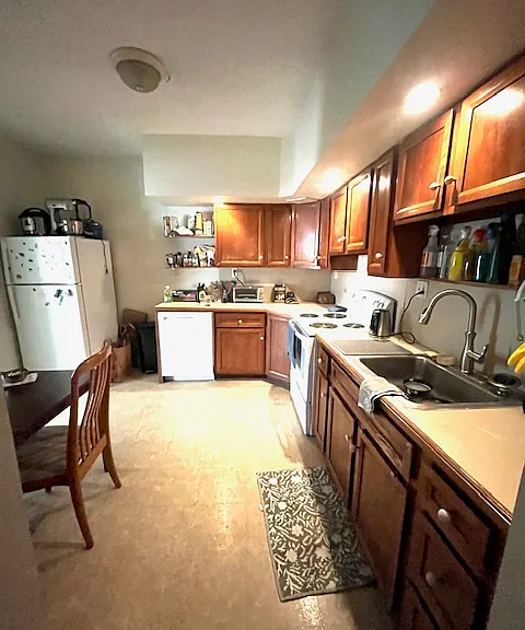 1232 Beacon St #4 — Photo 5