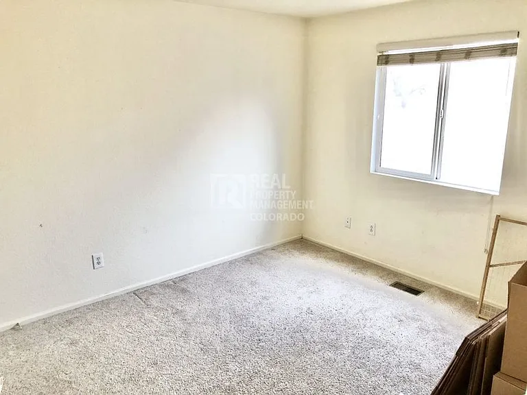 4283 W Kenyon Ave — Photo 15