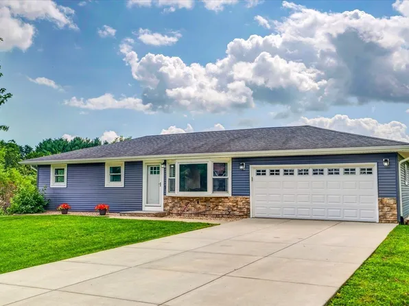 4769 Eisenhower St, Oregon, WI 53575