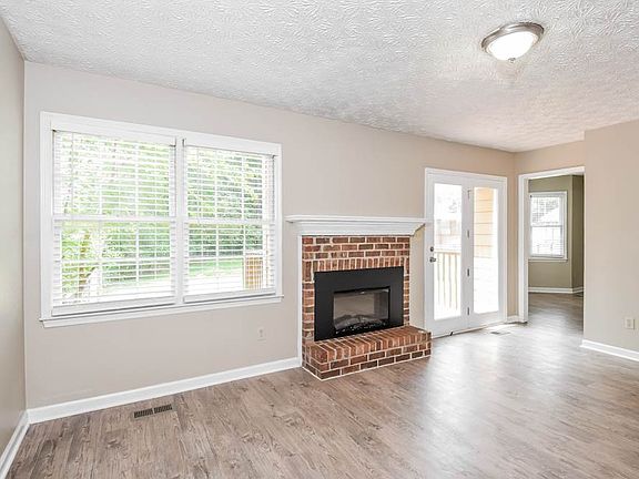 3rd image of 1811 Twin Branch Dr