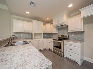 909 Lillian Michel Dr, Breaux Bridge, LA 70517