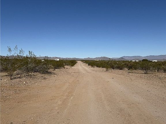 4th image of Apn 306 17 85 Dilcon Rd