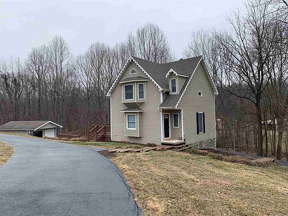 2nd image of 21 Beaver Mound Cir