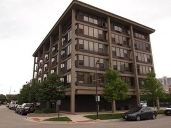 345 E Eastgate Pl APT 405, Chicago, IL 60616