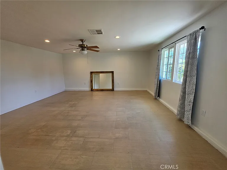 7422 Shoup Ave — Photo 11