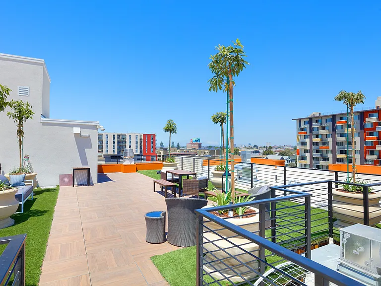 Rooftop deck
