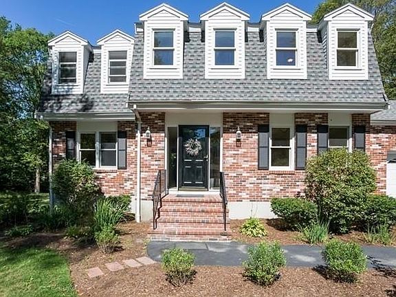 3rd image of 11 Copperfield Ave