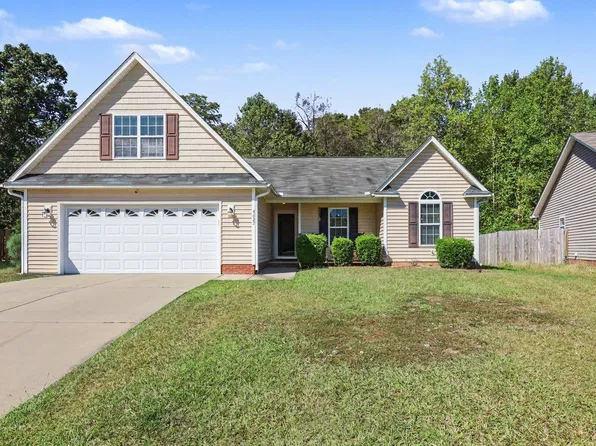 4627 Riverwalk Pl, Fayetteville, NC 28311