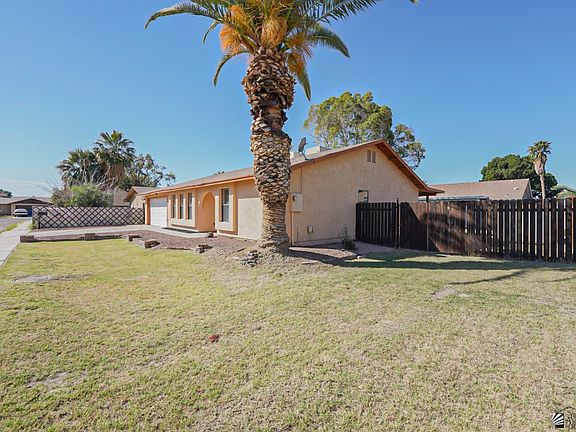 3rd image of 2102 S Citrus Loop