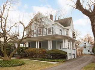 818 E Ridgewood Ave, Ridgewood, NJ 07450