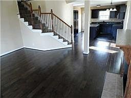 4th image of 1077 Castlerock Dr