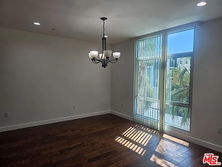332 S Oxford Ave #201 — Photo 13