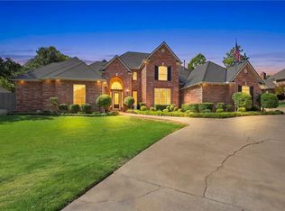 2000 E Cambridge Way, Edmond, OK 73013