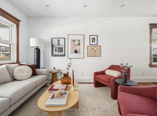 193 Gainsborough Rd, Toronto, ON M4L 3C5