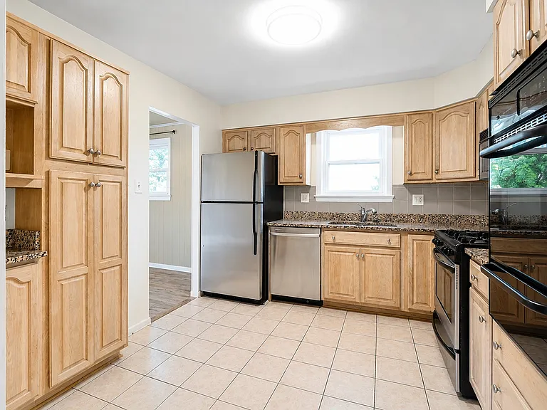 11312 Old Fort Rd — Photo 4