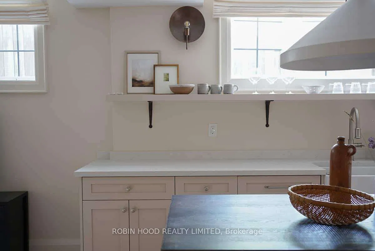 2 bed, $4,250 — Photo 4