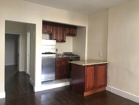 Rented by Urban Real Estate Property Group Inc | media 5