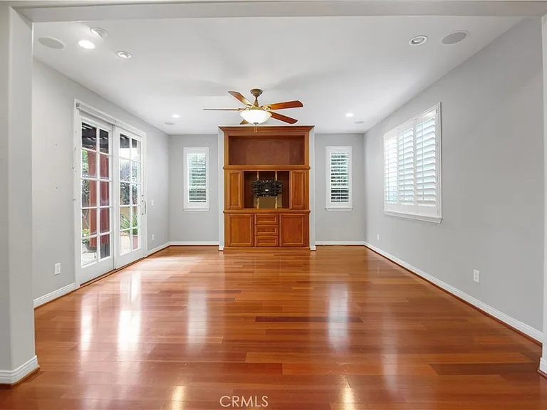 1 Bower Ln — Photo 9