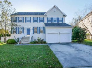 113 Carmel Dr, Egg Harbor Township, NJ 08234