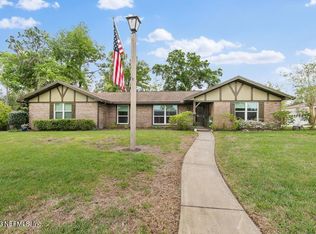 6908 Simca Dr, Jacksonville, FL 32277