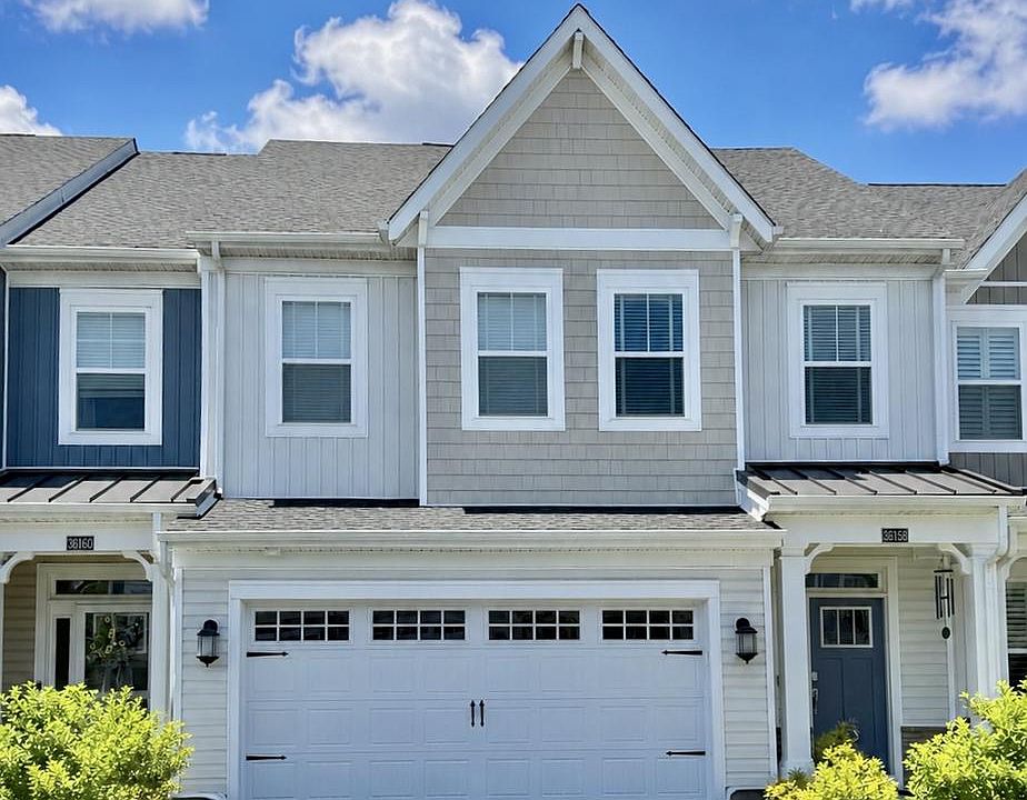 1st image of 36158 Sparrow Ct