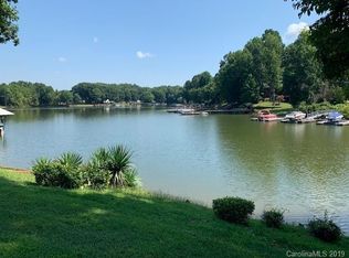 145 Lynnbrook Rd, Mooresville, NC 28117