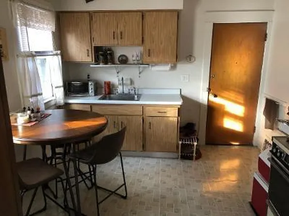 (undisclosed Address), Lakewood, OH 44107