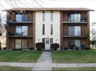 9817 Treetop Dr, Orland Park, IL 60462