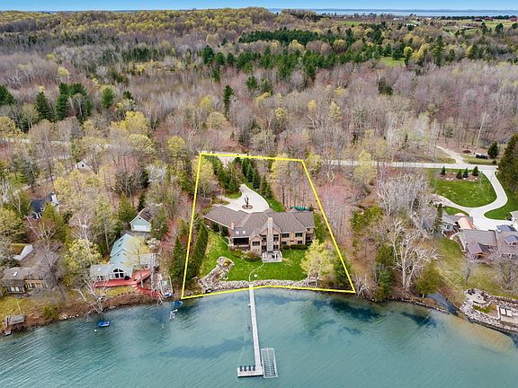 5th image of 1165 N West Torch Lake Dr