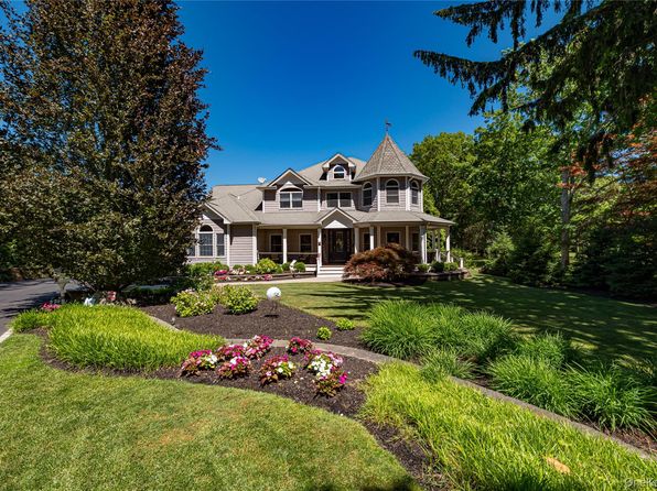 67 Sunny Road, Saint James, NY 11780