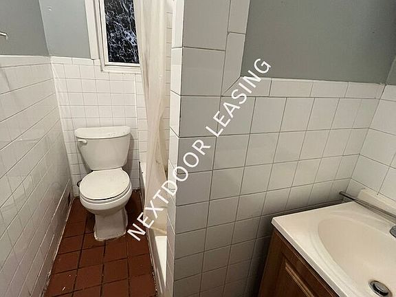 3rd image of 45 Grant Ave Floor 1