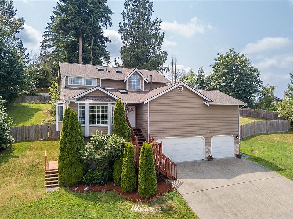 1st image of 10604 198th Avenue Ct E