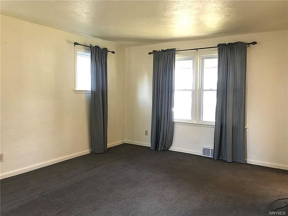 3rd image of 2205 Whitney Ave