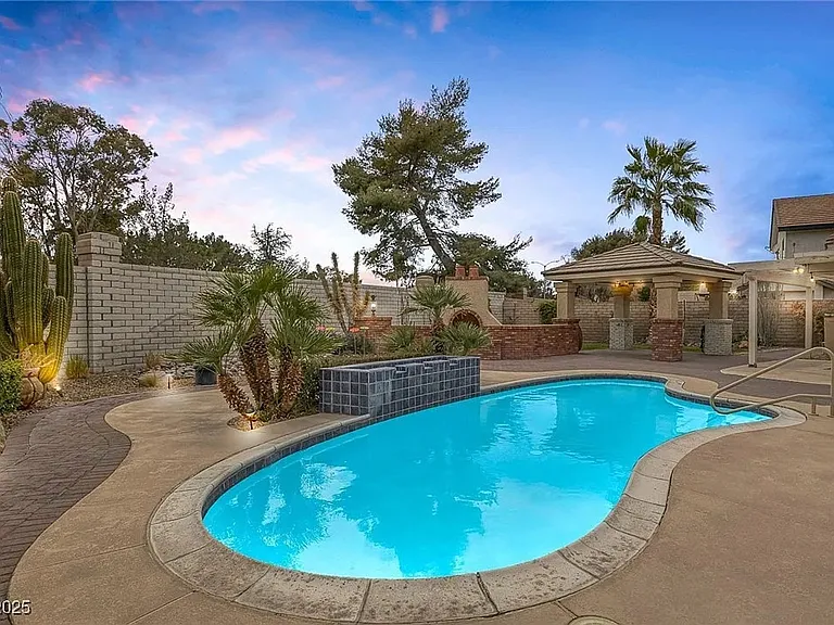 9 Quail Run Rd — Photo 43