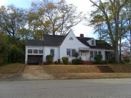 2nd image of 322 Parkway Dr