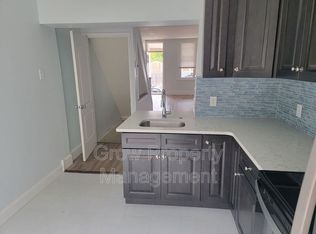 3632 Earp St, Philadelphia, PA 19146