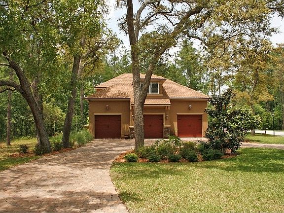 Driveway & Garage Entrance