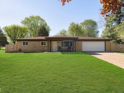 9748 W Sunset Ln, Elwood, IN, 46036