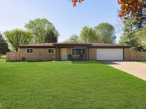 9748 W Sunset Ln, Elwood, IN 46036