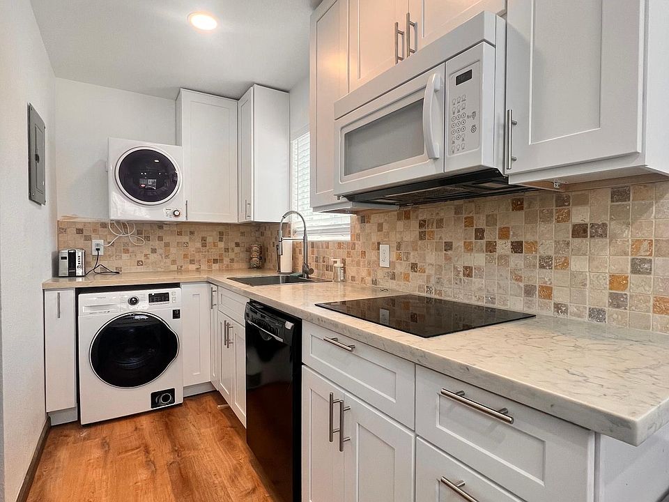 1st image of 3218 Grim Ave