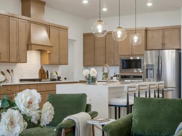 1950-4 3-Car Plan, Emerald Glades