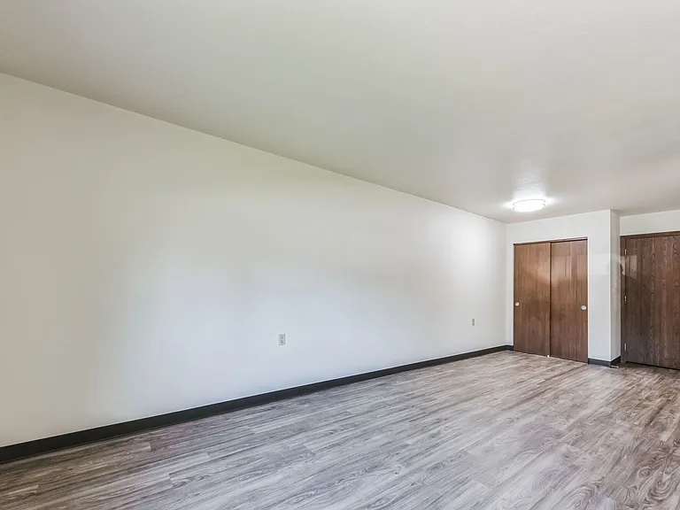 1252 N 12th Pl — Photo 24