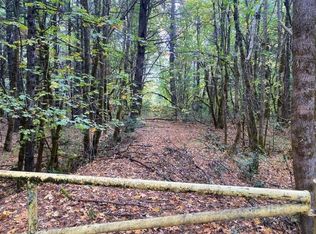 301 Gemini Ln, Cave Junction, OR 97523