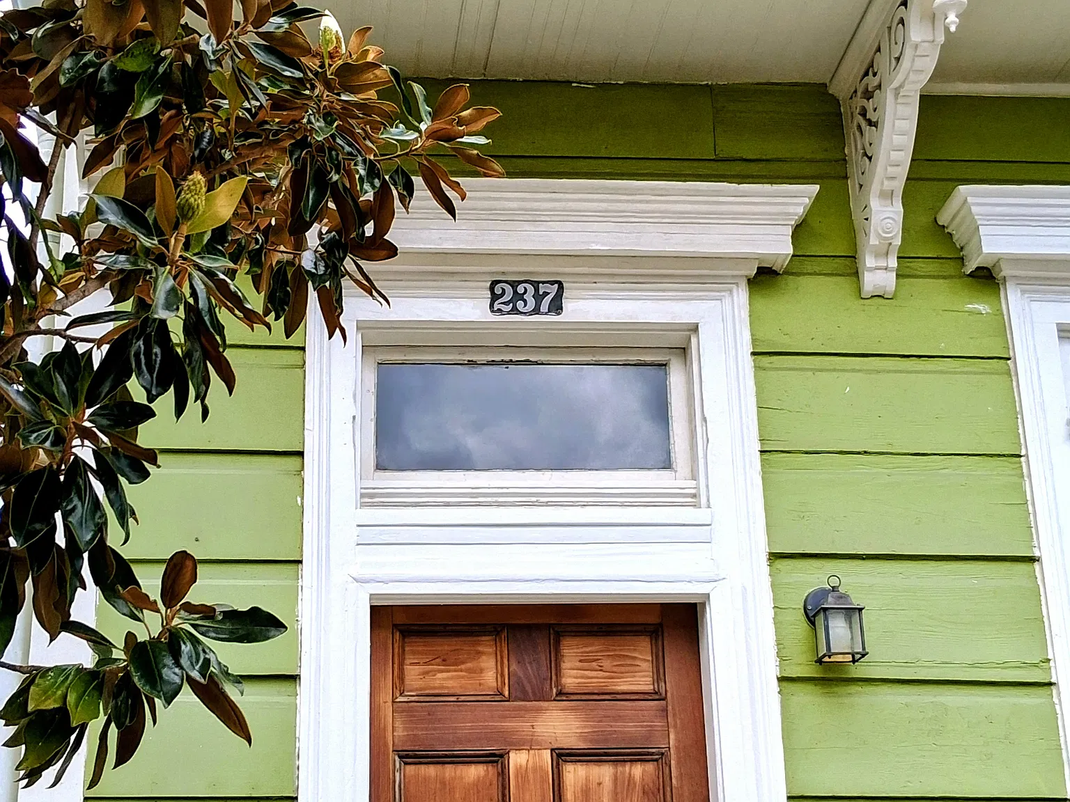 3 bed, 880 sqft, $1,800 — Photo 2