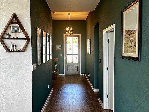 4th image of 497 Dayridge Dr