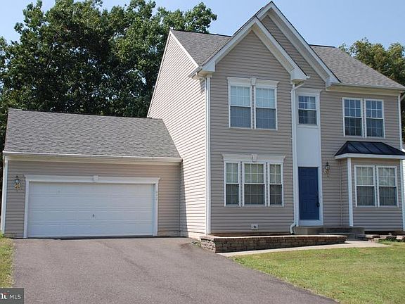 2nd image of 942 Riverdale Cir