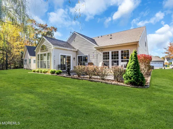 189 W Renaissance Boulevard, Farmingdale, NJ 07727