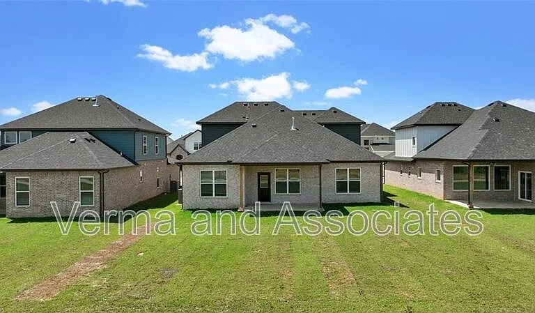 1221 Mammoth St — Photo 34