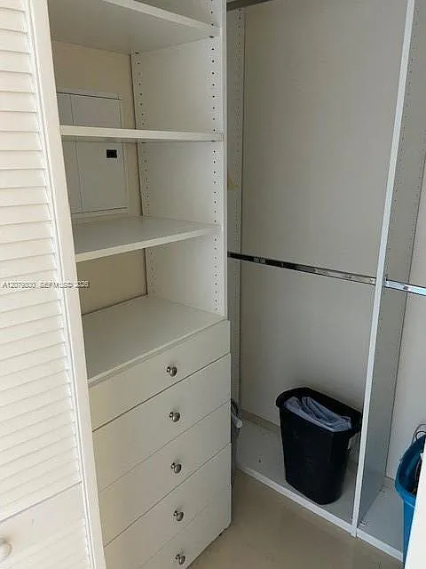 One Miami West Condo — Photo 4