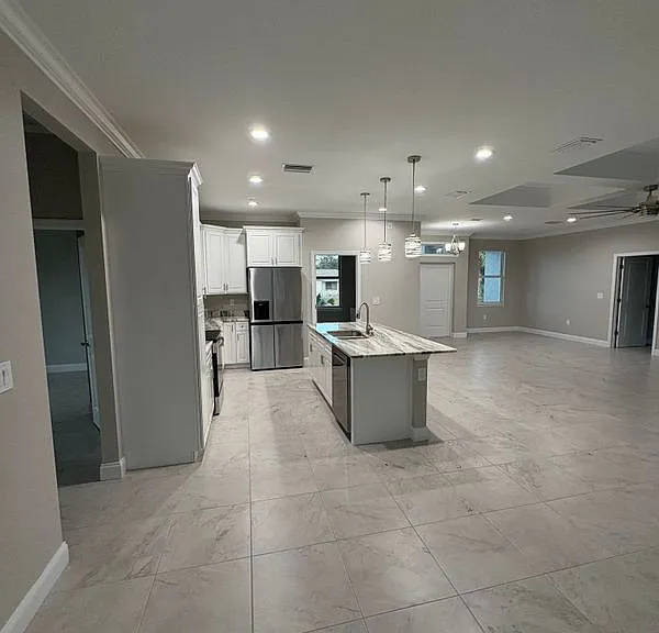 350 Altoona St NW — Photo 6